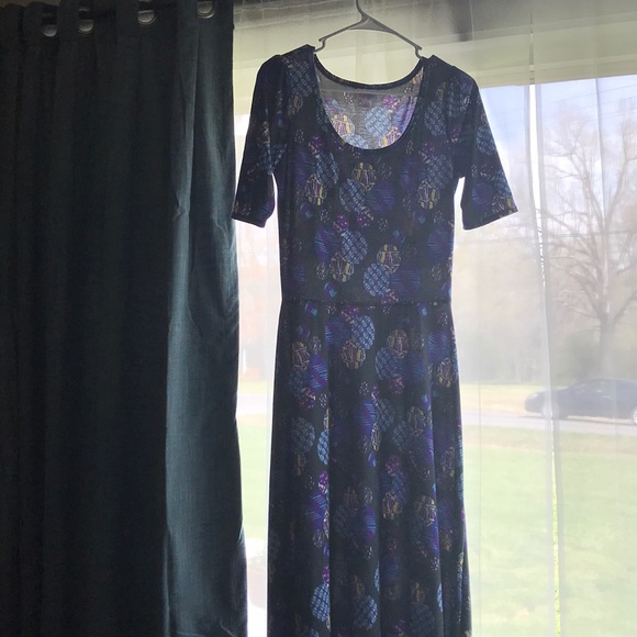 Lularoe Ana - Picture 1 of 3